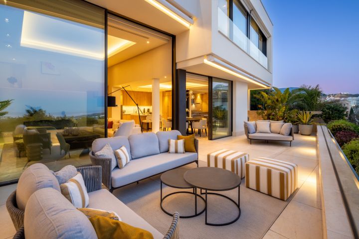 Grand View 1 - Contemporary Property with Panoramic Views in La Quinta