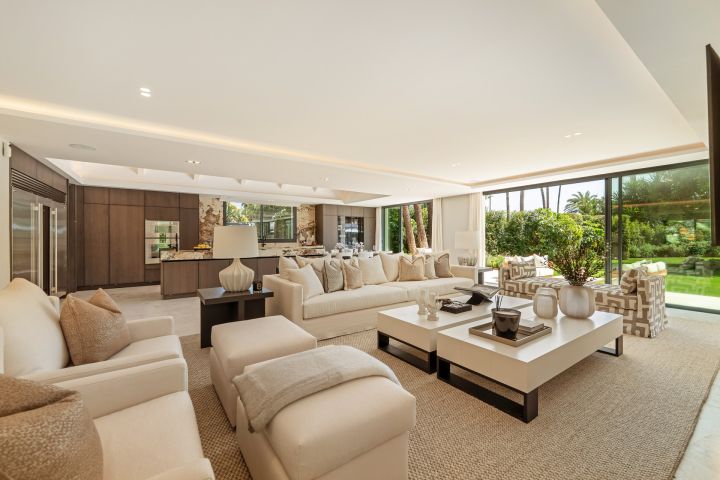 Villa Patagonia - Bespoke Contemporary Property Frontline Golf