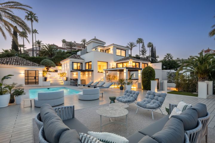 Villa Seraphina - Elegant Premium Home in a Gated Community