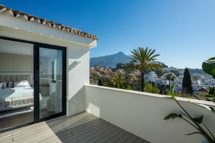 Villa Seraphina - Elegant Premium Home in a Gated Community