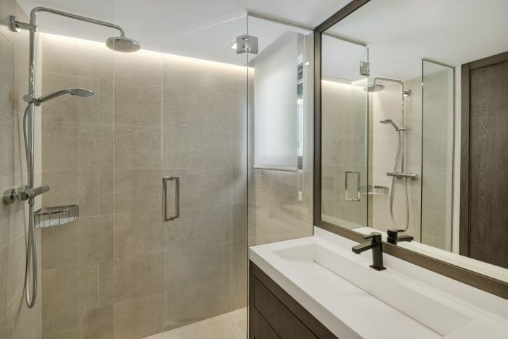 Villa Seraphina - Elegant Premium Home in a Gated Community