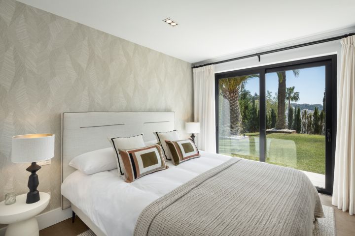 Villa Seraphina - Elegant Premium Home in a Gated Community