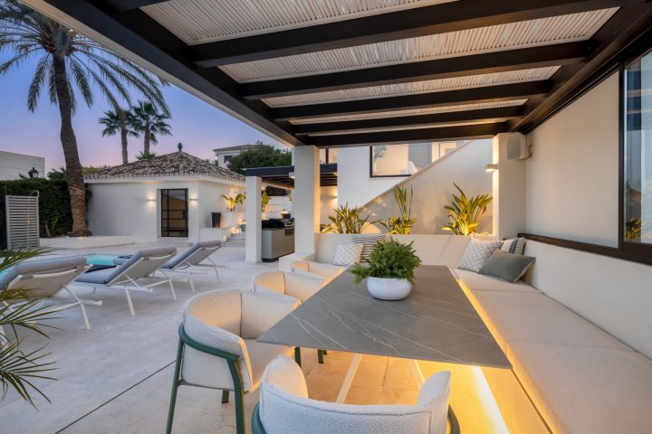 Villa Seraphina - Elegant Premium Home in a Gated Community