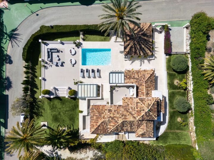 Villa Seraphina - Elegant Premium Home in a Gated Community