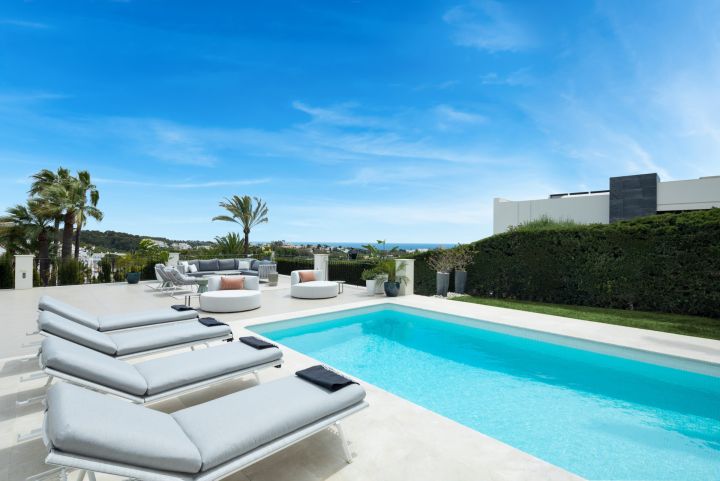 Villa Seraphina - Elegant Premium Home in a Gated Community