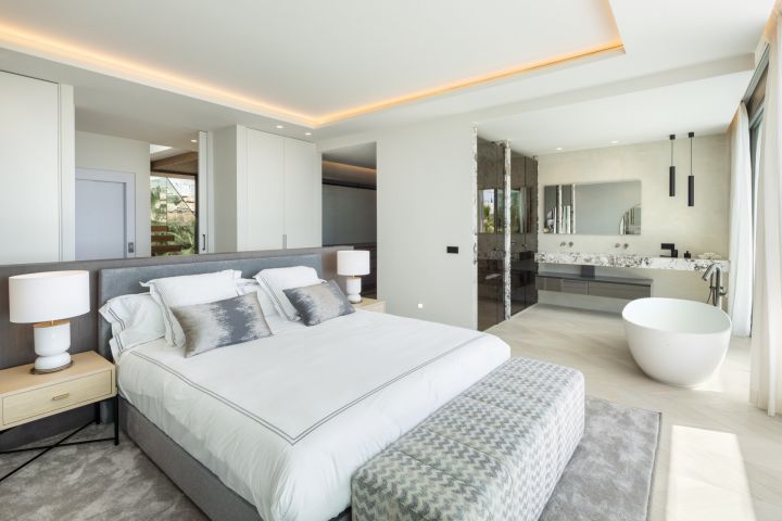 Villa Ellen - Contemporary Exclusive Villa with Stunning Sea Views
