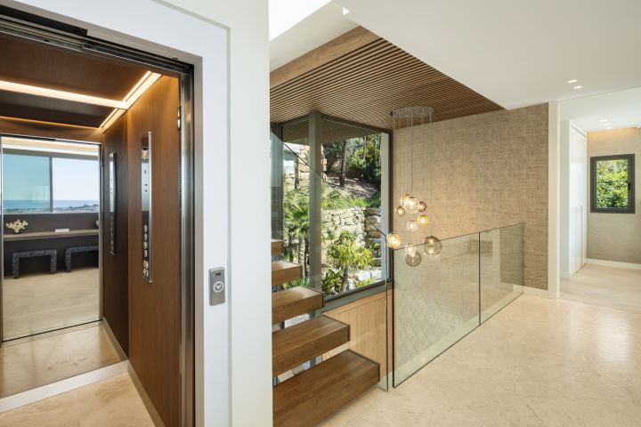 Villa Ellen - Contemporary Exclusive Villa with Stunning Sea Views
