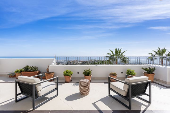 Duplex Penthouse in La Heredia - High-End Exclusive Penthouse Frontline Golf
