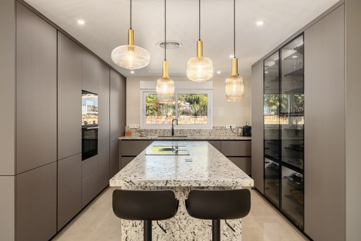 Villa Brise - Propiedad contemporánea a medida con vistas panorámicas