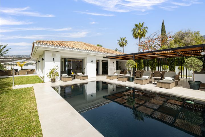Villa in Los Naranjos Club Golf - Villa in a Gated Community in Los Naranjos Golf