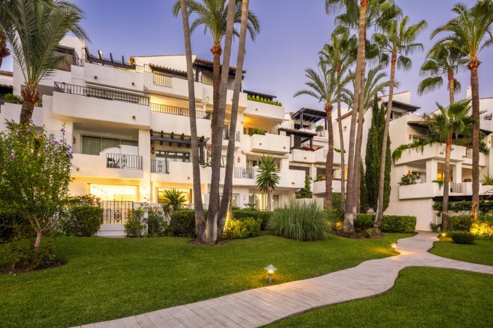 Datura 1 - Property with Private Terrace in Puente Romano