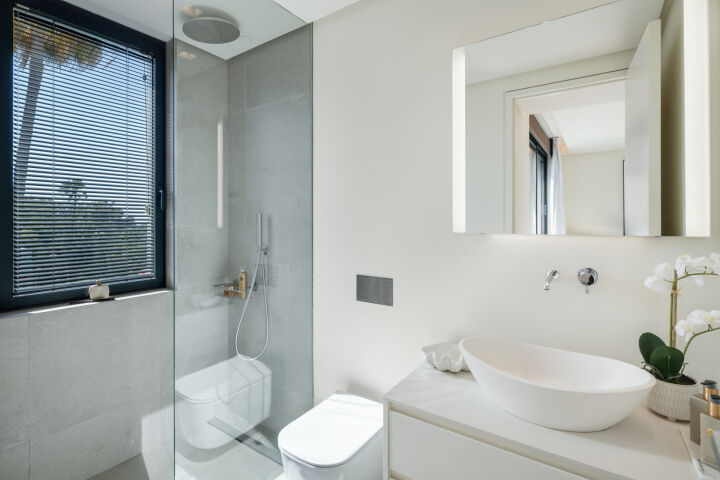 Villa Natura - Stylish Elegant Villa with Top-Tier Finishes in Marbesa
