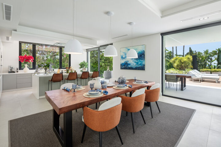 Villa Natura - Stylish Elegant Villa with Top-Tier Finishes in Marbesa