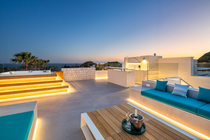 Villa Natura - Stylish Elegant Villa with Top-Tier Finishes in Marbesa