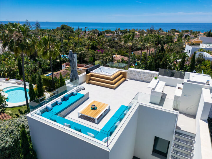 Villa Natura - Stylish Elegant Villa with Top-Tier Finishes in Marbesa