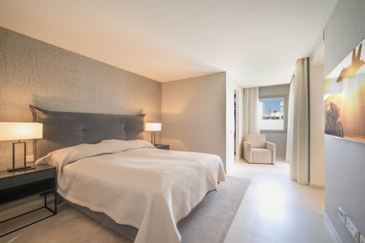 Exclusive Apartment in Nine Lions Residences - Bespoke High-End Home offering Golf Views