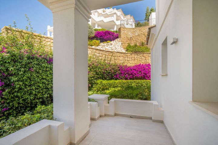Exclusive Apartment in Nine Lions Residences - Bespoke High-End Home offering Golf Views