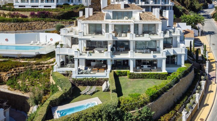 Exclusive Apartment in Nine Lions Residences - Bespoke High-End Home offering Golf Views