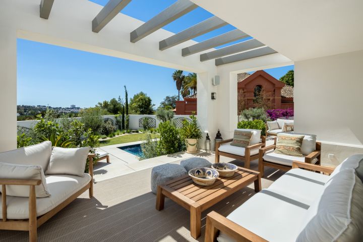 Villa Serena - Propiedad contemporánea con vistas panorámicas en La Quinta