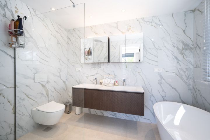 Property in La Quinta - Charming Modern Home with Top-Tier Finishes