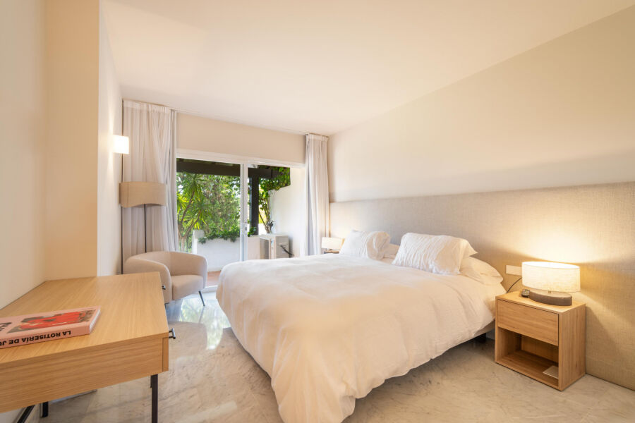 Acacias 22 - Elegant Upscale Property Frontline Golf