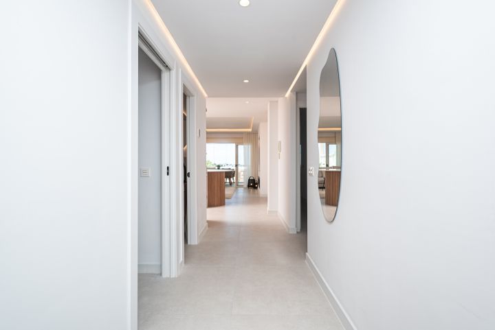 Belvederes 13 - Contemporary Property with Panoramic Views