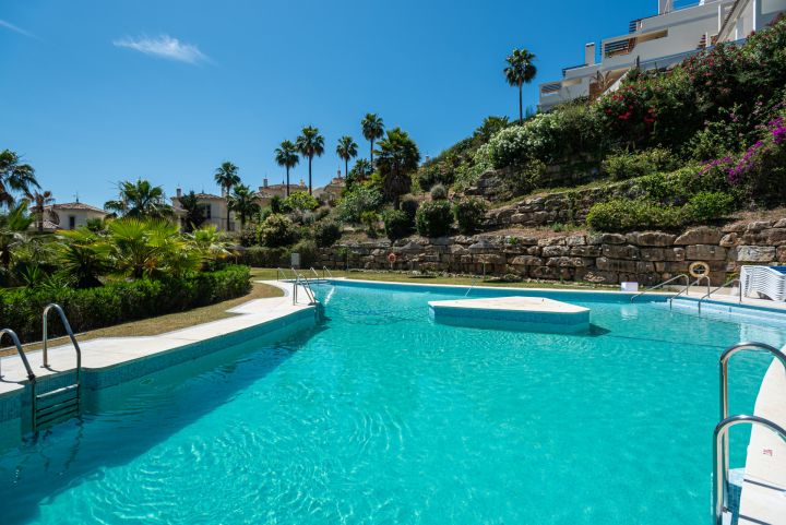 Belvederes 13 - Contemporary Property with Panoramic Views