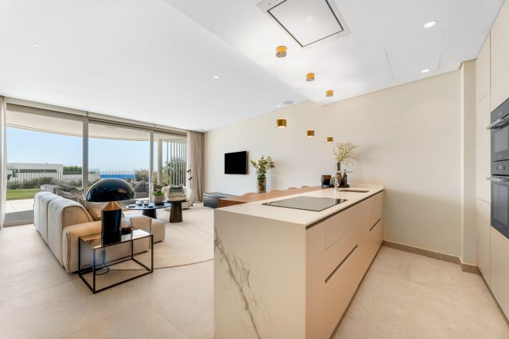 The View 102 - Contemporary Luxury Apartment in Private Community