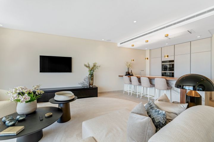 The View 102 - Contemporary Luxury Apartment in Private Community