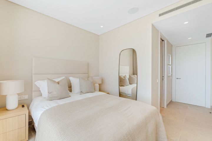 The View 102 - Contemporary Luxury Apartment in Private Community