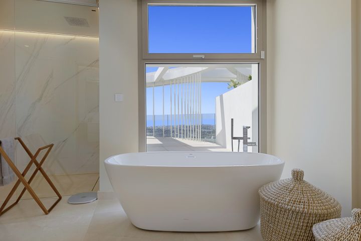 The View Penthouse - Propriété fascinante dans un complexe exclusif