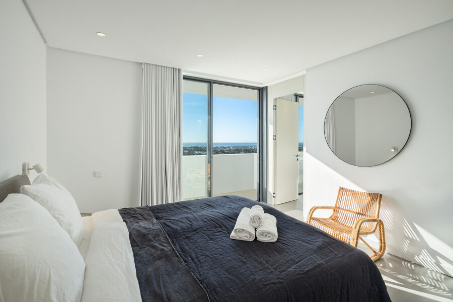 Herrojo 88 - Espaciosa propiedad contemporánea con vistas panorámicas al mar en La Quinta