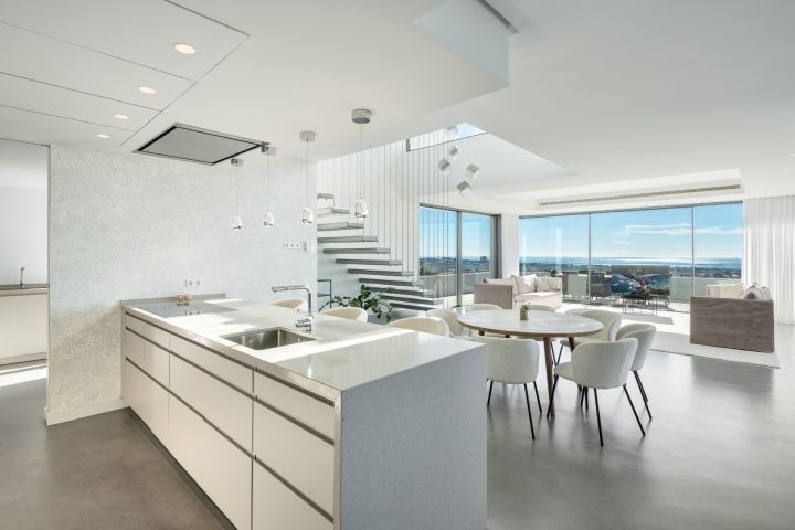Herrojo 88 - Spacious Contemporary Property with Panoramic Sea Views in La Quinta