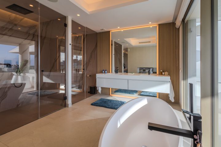 Celeste 6 - Fantastic Property with Sea Views