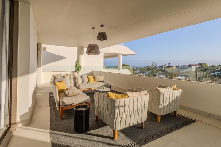 Celeste 6 - Fantastic Property with Sea Views