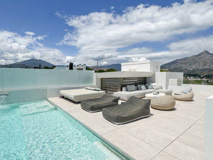 Celeste 6 - Fantastic Property with Sea Views