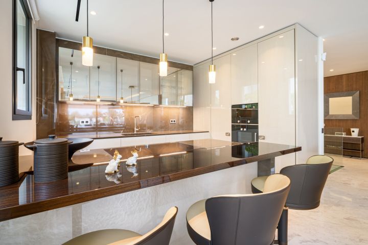 Epic 13 - Propiedad elegante con interiores de Fendi Casa