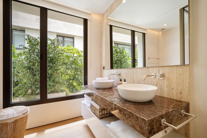 Epic 13 - Bespoke Property with Interiors by Fendi Casa