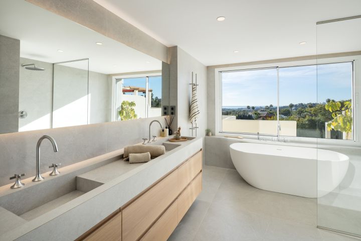 Belvederes 23 - Refined Modern Home offering Golf Views