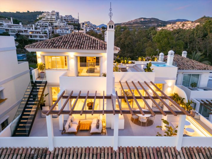 Belvederes 23 - Refined Modern Home offering Golf Views