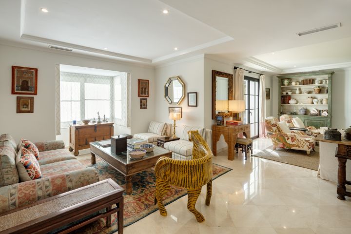 La Quinta 193 - Elegant Villa with Panoramic Views
