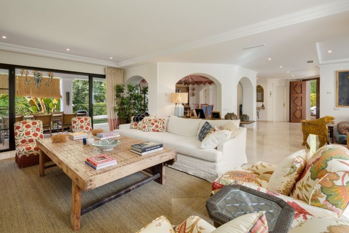 La Quinta 193 - Elegant Villa with Panoramic Views