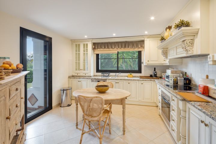 La Quinta 193 - Elegant Villa with Panoramic Views