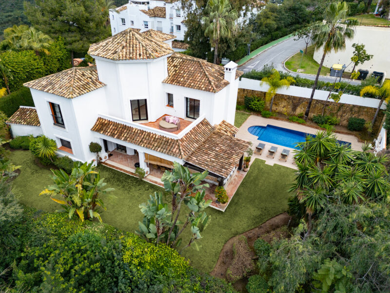 Villa avec 4 chambres et 5 salles de bain - Villa élégante avec vue panoramique