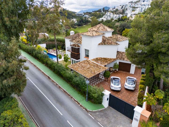 Villa avec 4 chambres et 5 salles de bain - Villa élégante avec vue panoramique