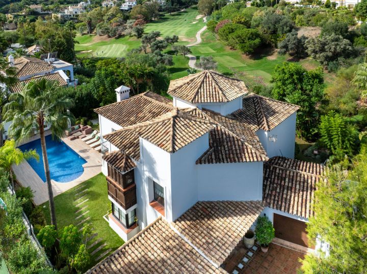 Villa avec 4 chambres et 5 salles de bain - Villa élégante avec vue panoramique