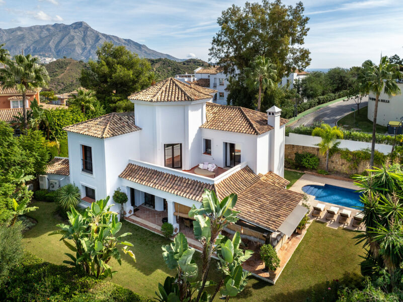 Villa avec 4 chambres et 5 salles de bain - Villa élégante avec vue panoramique