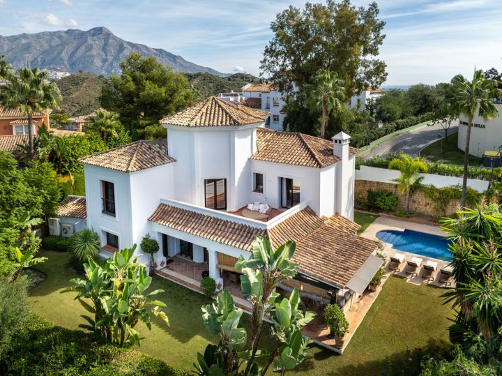Villa avec 4 chambres et 5 salles de bain - Villa élégante avec vue panoramique