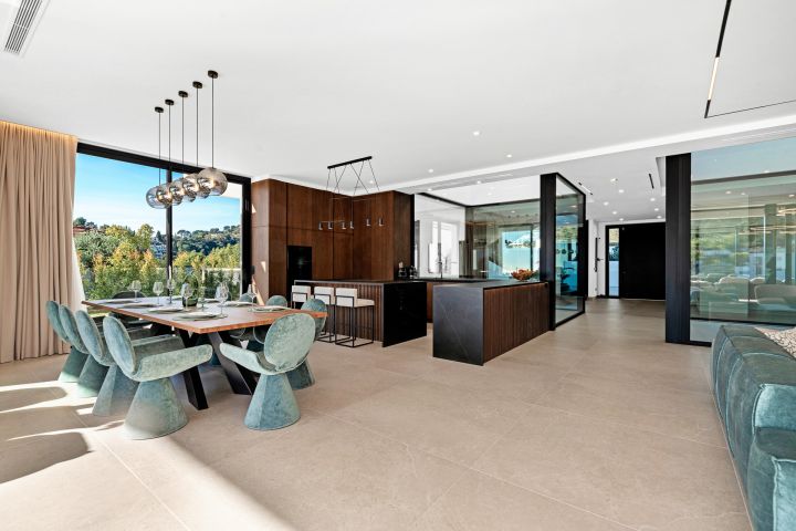 Villa con 6 dormitorios y 7 baños - Casa Moderna Única en El Madroñal