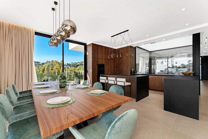 Villa con 6 dormitorios y 7 baños - Casa Moderna Única en El Madroñal